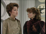 Earthshock Tegan and Nyssa